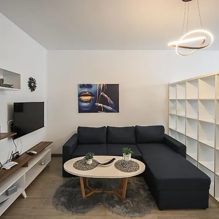 Eviana Sea View Apartment- & Pools Apartament