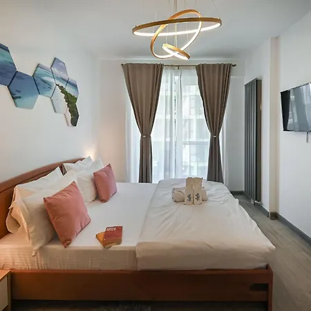 Eviana Sea View Apartment- & Pools * ママイア