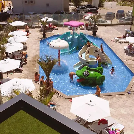 Eviana Sea View Apartment- & Pools *
