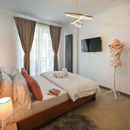 Eviana Sea View Apartment- & Pools Apartmán *